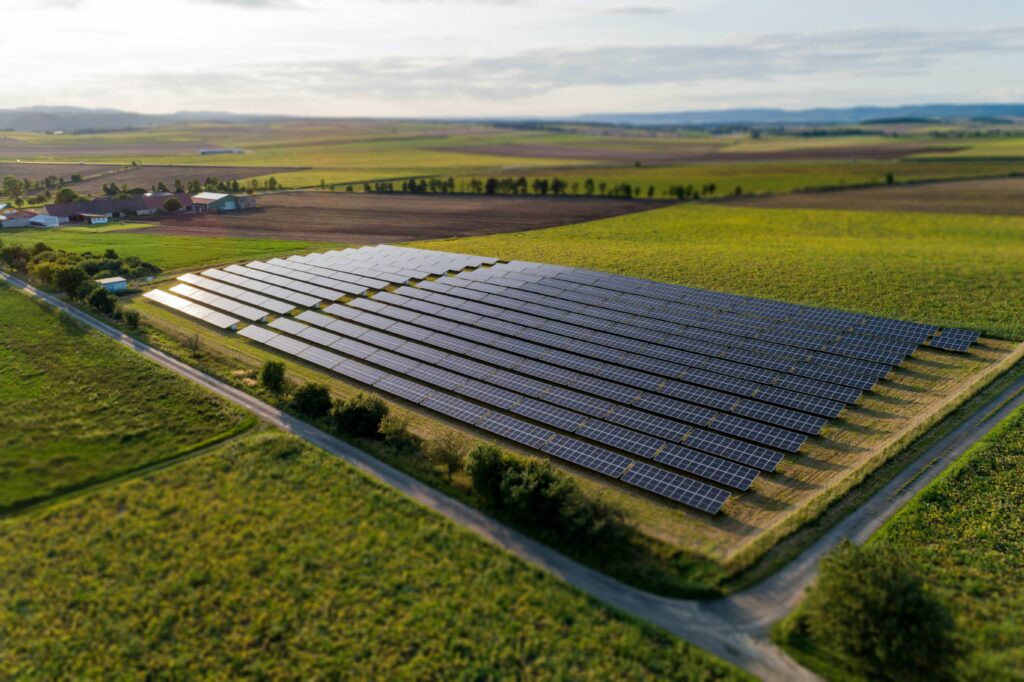 raphael cruz IwY 27ceRCA unsplash 1024x682 - ☀️ Photovoltaik & Solar für La Chaux-de Fonds & Umgebung